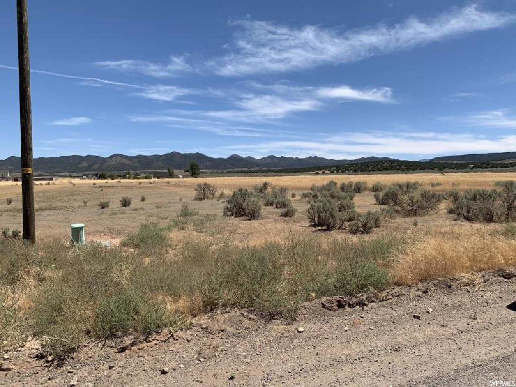 8 N 2600 E #8, Enterprise, UT 84725