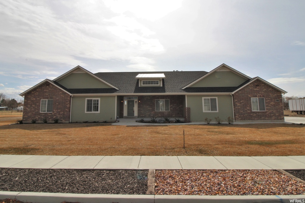 6243 W 5600 S, Hooper, UT 84315
