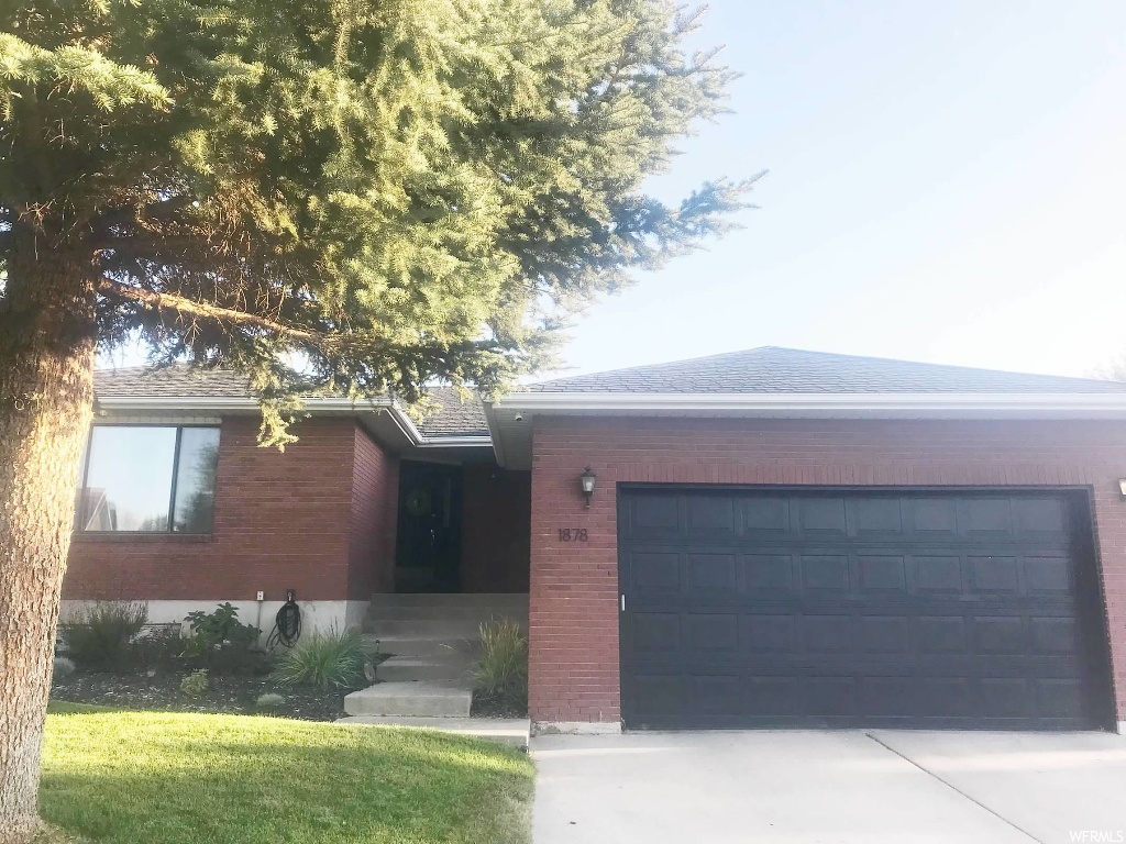 1878 E Blithfield Cir, Sandy, UT 84092