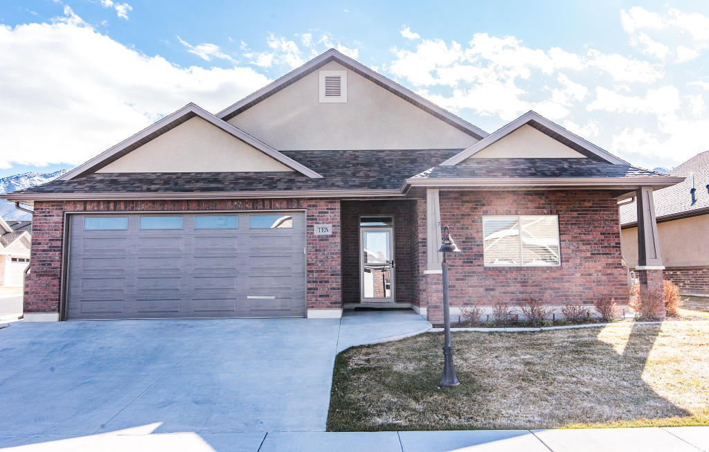 10 Leisure Loop, Hyde Park, UT 84318