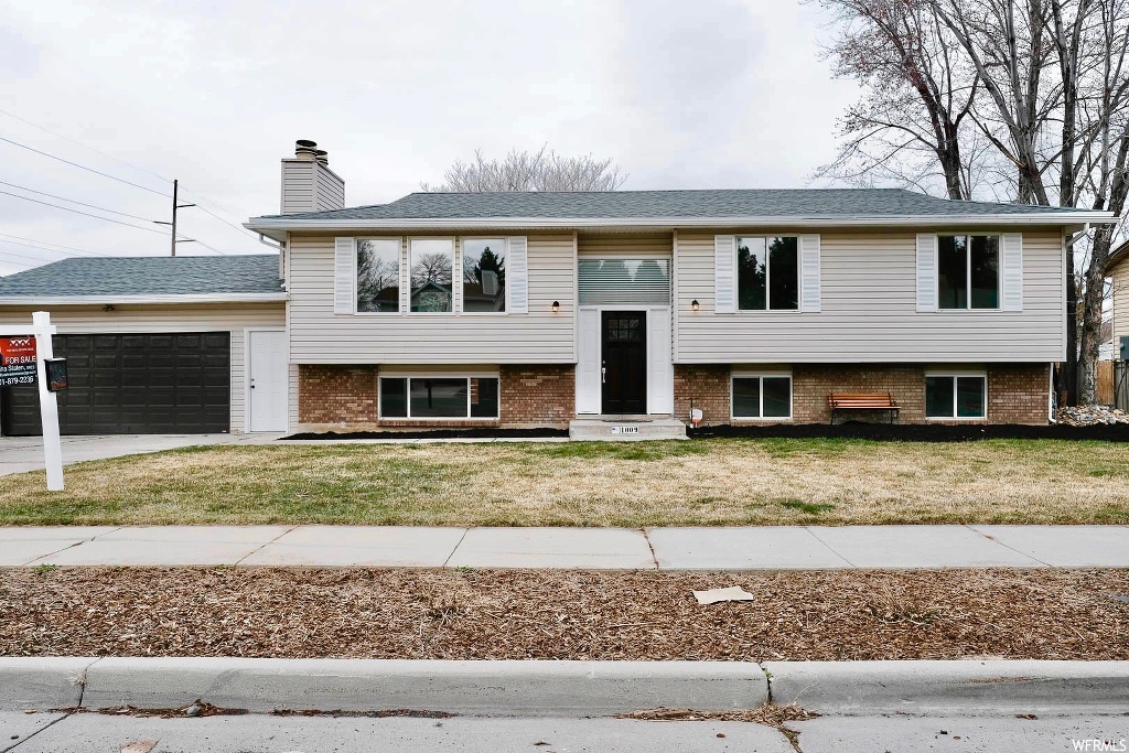 1009 E Buchnell Dr, Sandy, UT 84094