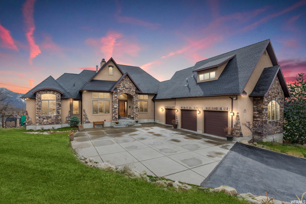 5055 Waterfall Dr, Pleasant View, UT 84414