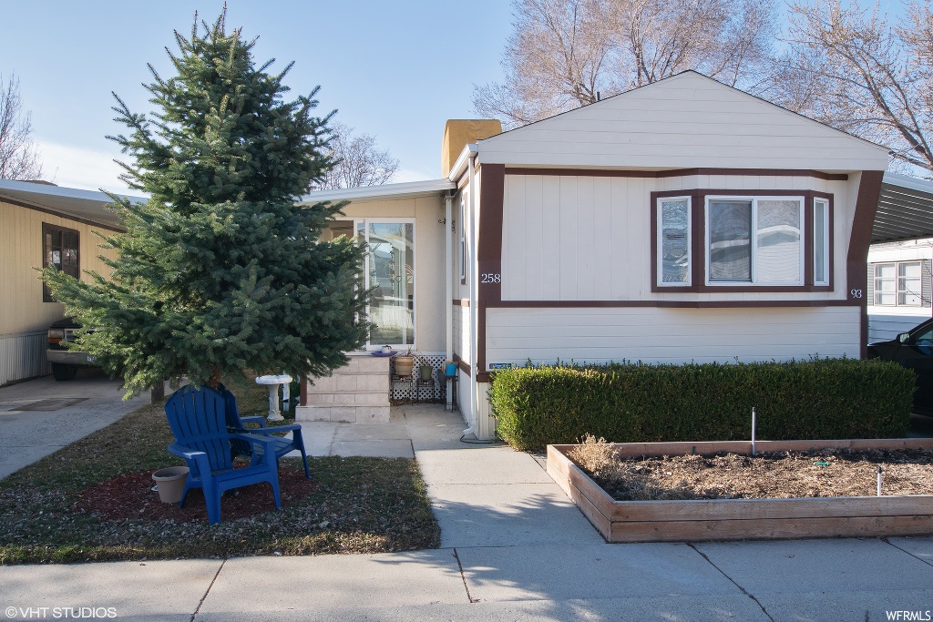 258 E E Hidden View Dr #93, Sandy, UT 84070