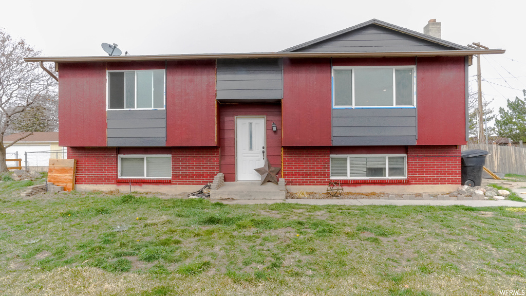 3475 S Bluff Rd, Syracuse, UT 84075