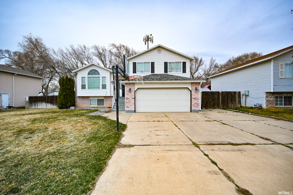 1052 W 1640 N, Clinton, UT 84015