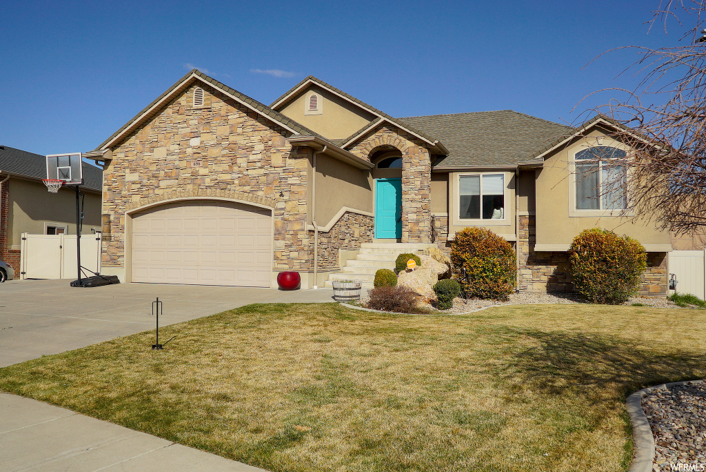 696 W 3500 S, Riverdale, UT 84405
