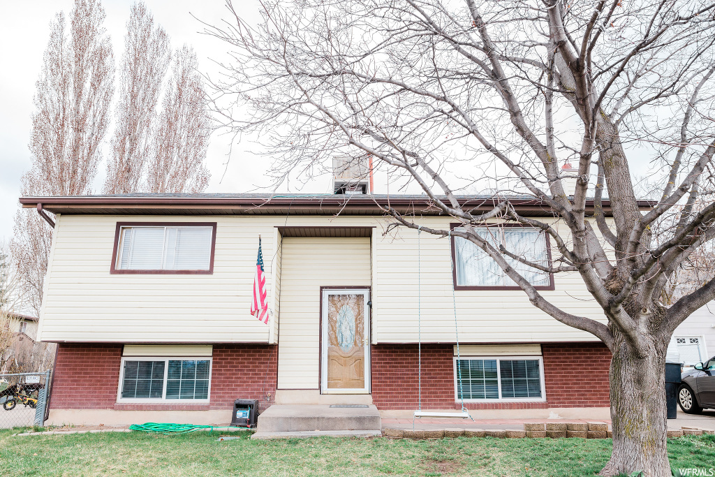 2318 N 970 W, Clinton, UT 84015