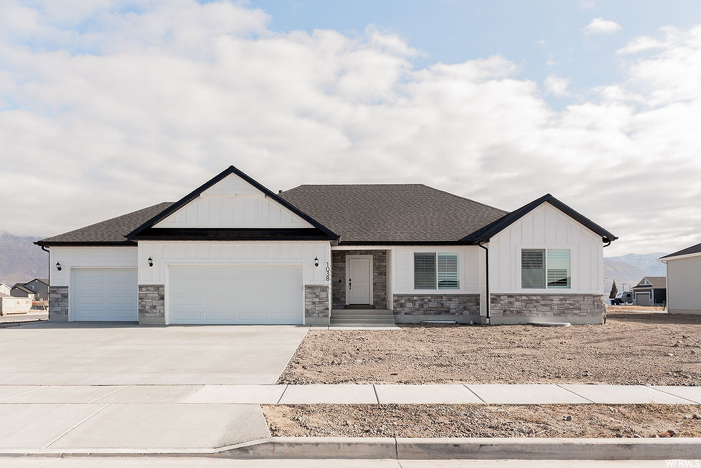 994 E 220 S, Smithfield, UT 84335