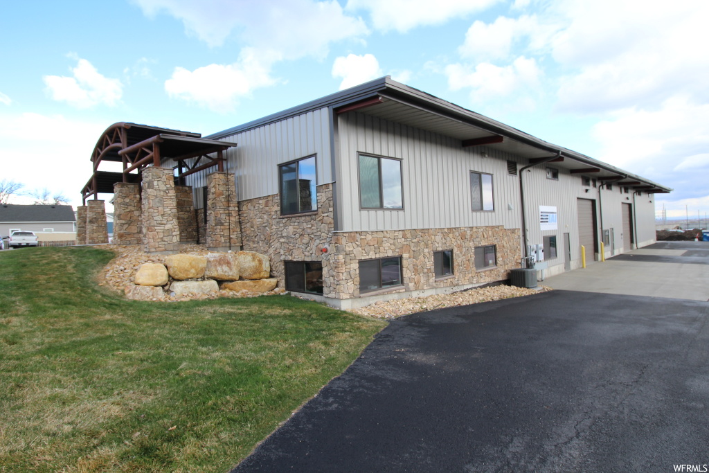 42 W 300 N, Hyrum, UT 84319