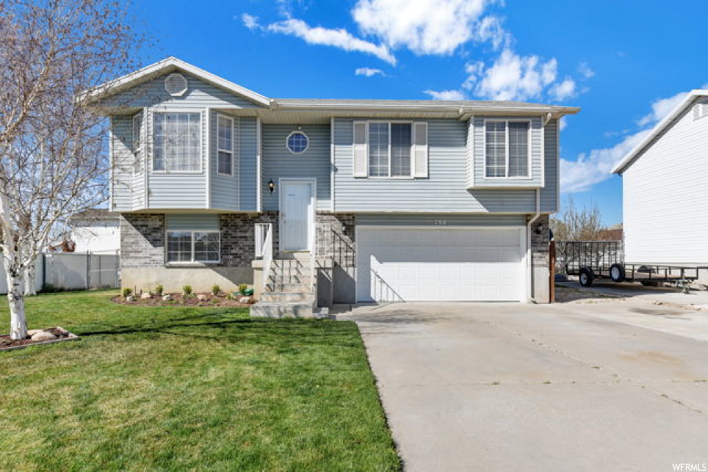 786 W 1740 N, Clinton, UT 84015