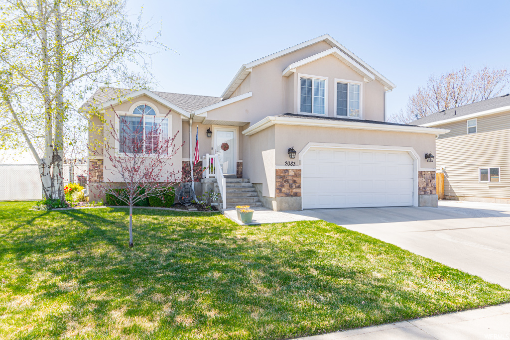 2083 W 2220 N, Clinton, UT 84015