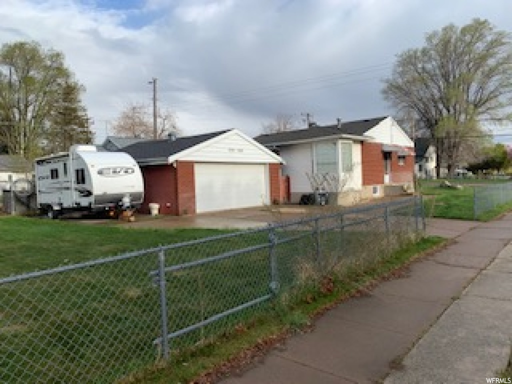 2198 W 6000 S, Roy, UT 84067