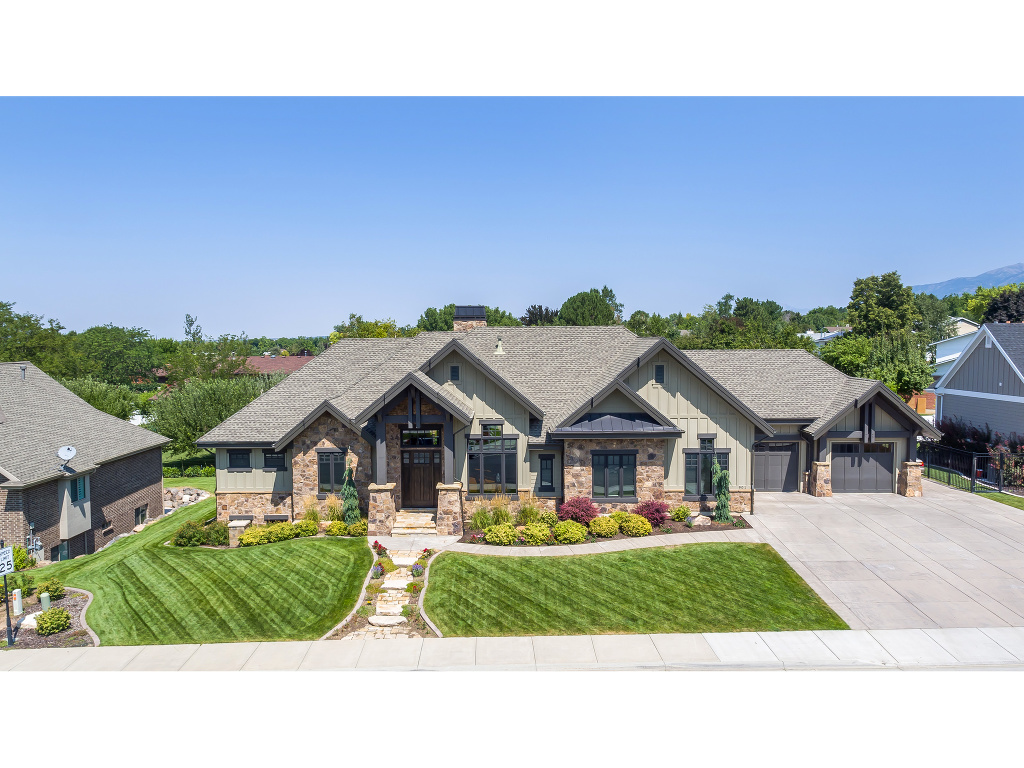 901 E Fence Post Rd, Fruit Heights, UT 84037
