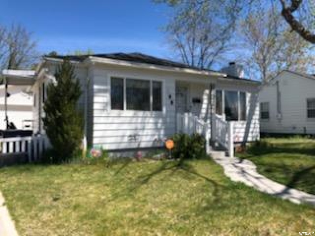 609 E Maple Dr, Clearfield, UT 84015