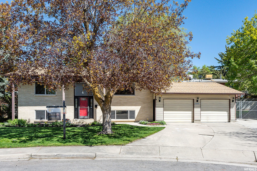 2148 E Howey Dr, Holladay, UT 84121