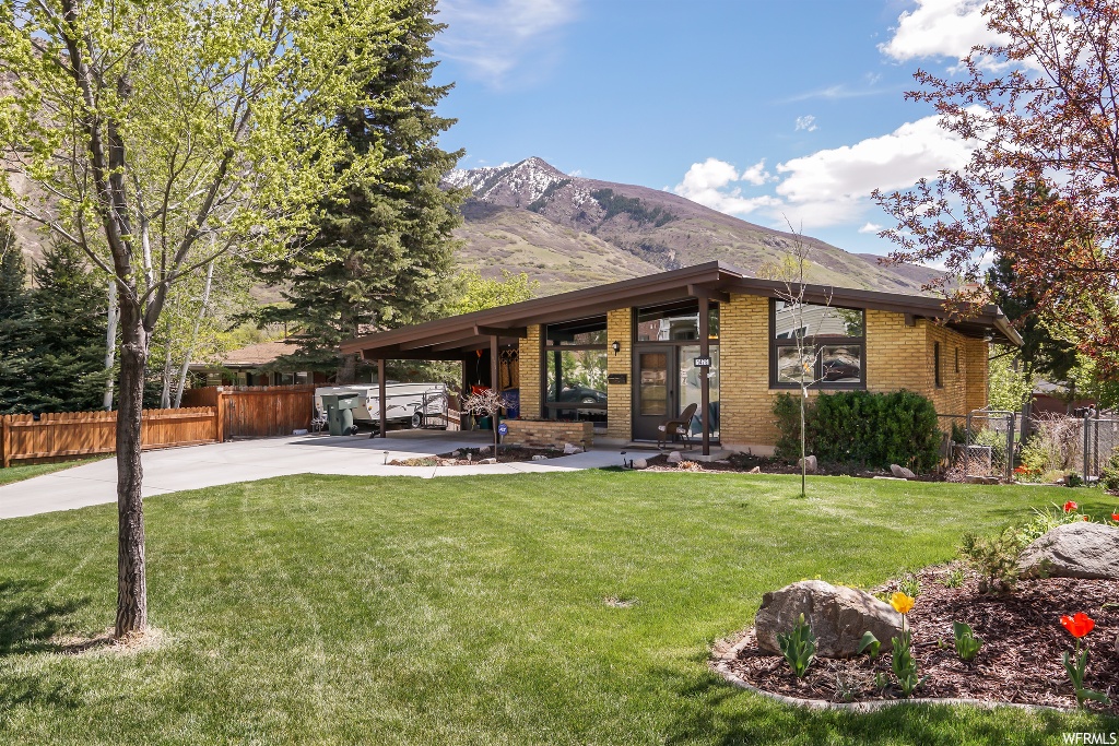 1475 E Laurel Dr, Ogden, UT 84403