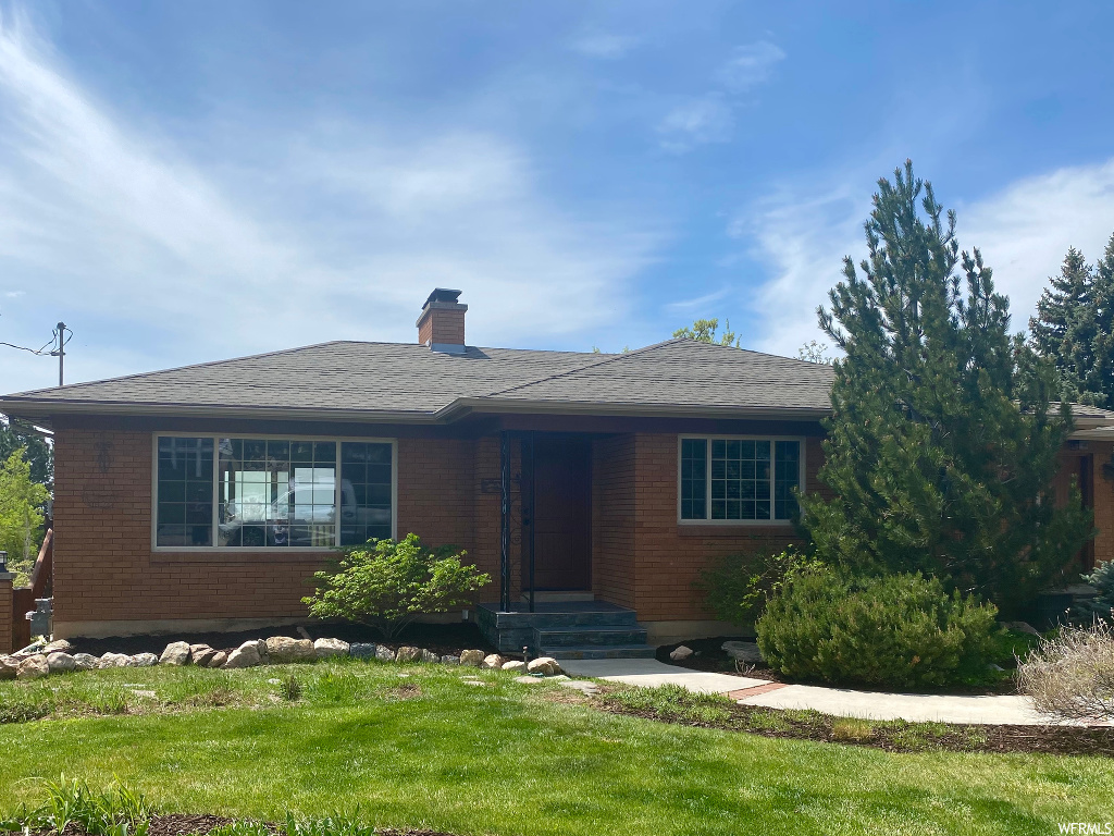 525 W Elberta Dr, Pleasant View, UT 84414