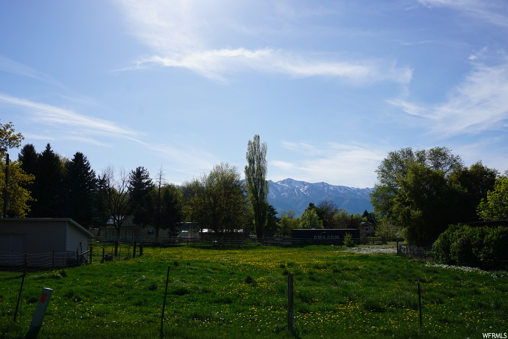 180 S Center St, Hyrum, UT 84319