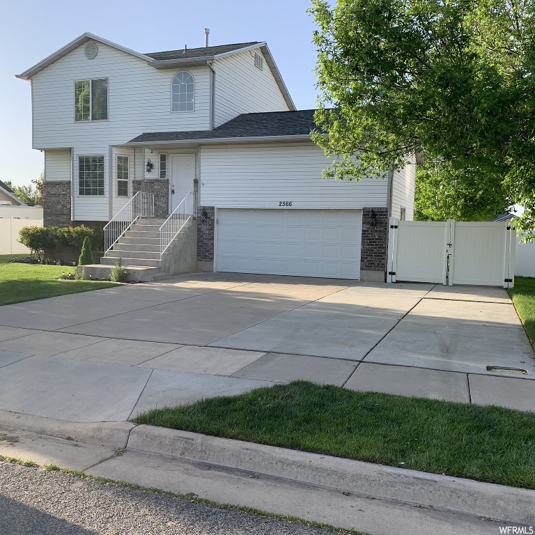 2566 W 1675 N, Clinton, UT 84015