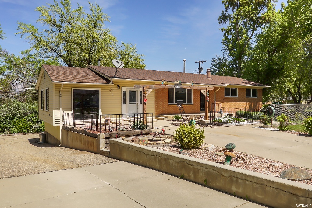 702 E 38th S, South Ogden, UT 84403