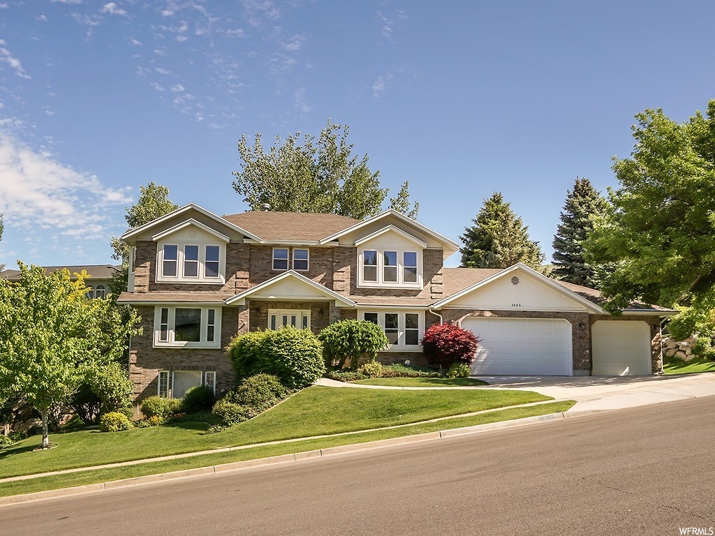 1665 E Vineyard Dr S, Bountiful, UT 84010