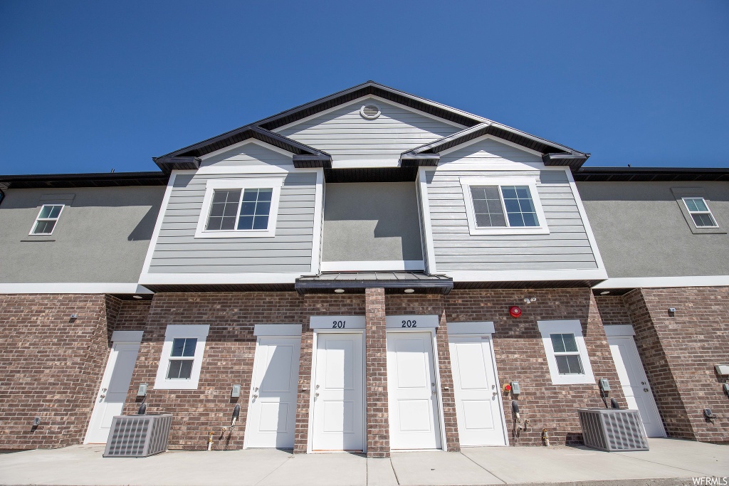 1593 N 160 W #202, Logan, UT 84341