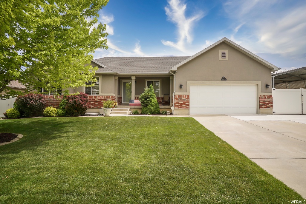 1958 N 2750 W, Clinton, UT 84015