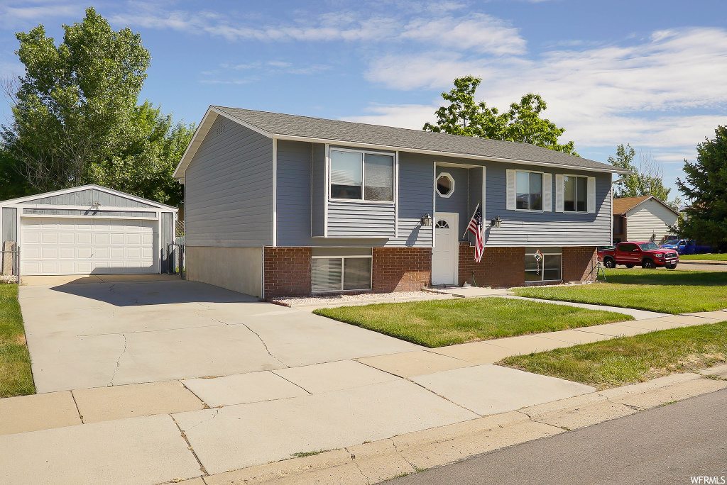 3948 W 5700 St S, Roy, UT 84067