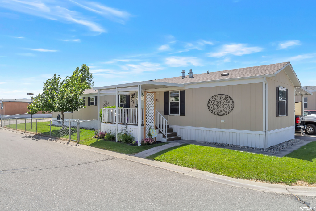 1113 W Hacienda Dr S, West Valley City, UT 84119