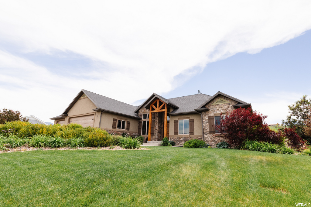 1412 W 6500 S, Hyrum, UT 84319