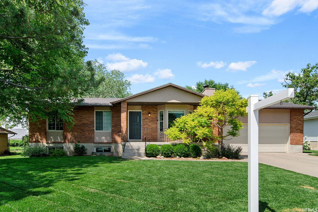 891 Ash Dr, Layton, UT 84040