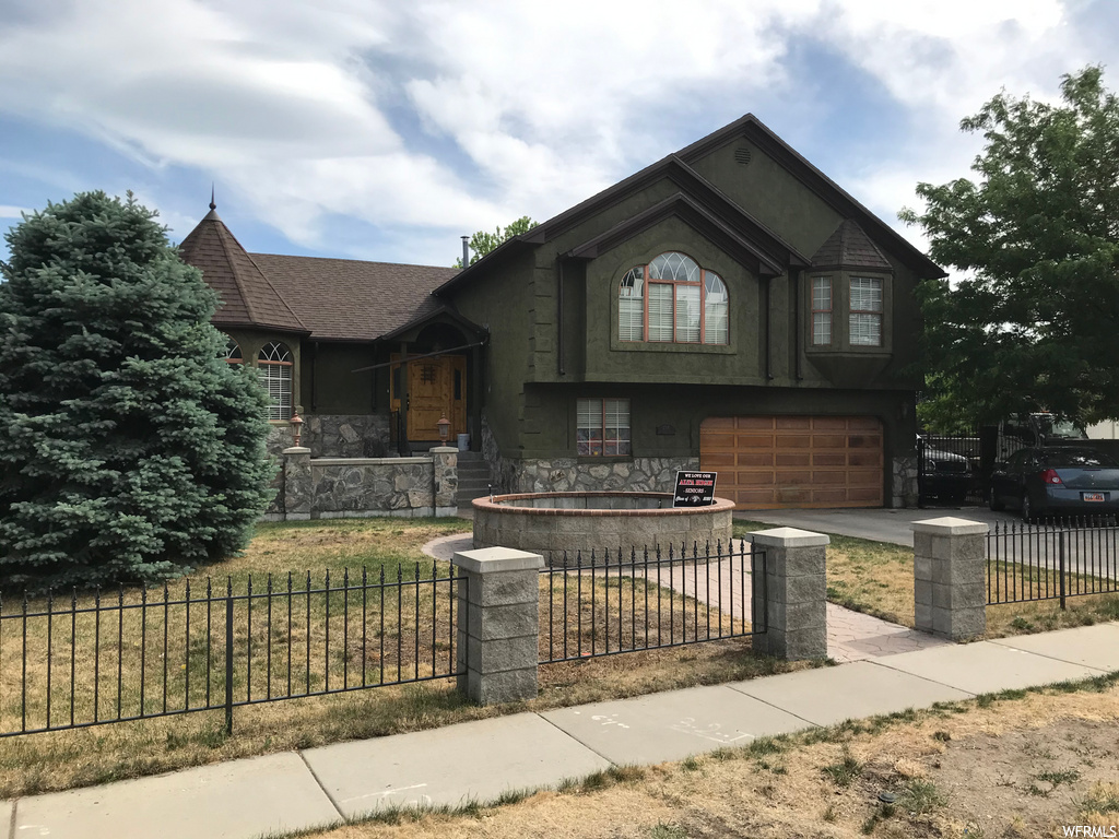 1748 E Wasatch Blvd, Sandy, UT 84092