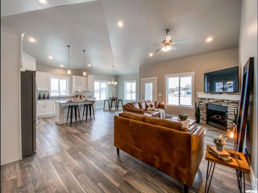 823 E Mountain Rd #9, North Ogden, UT 84414