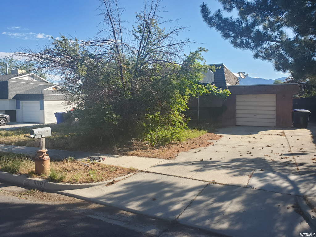 959 E Violet Dr, Sandy, UT 84094