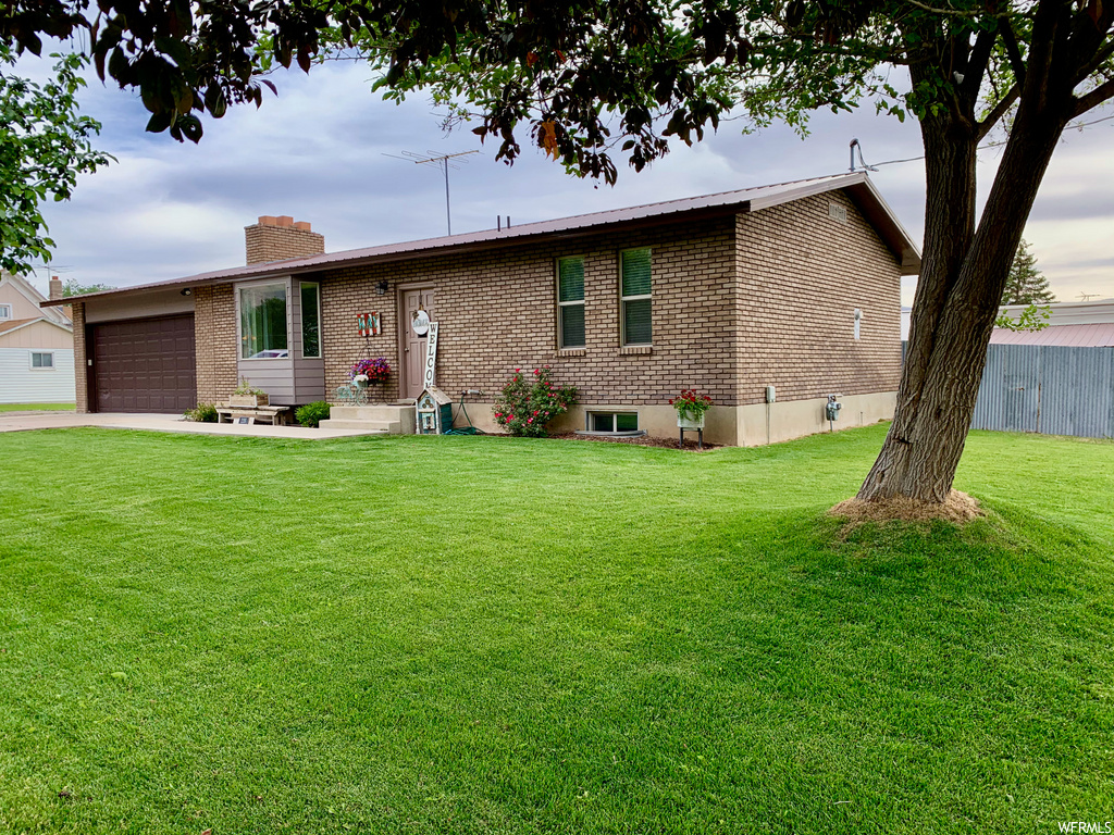 120 S Main St, Mona, UT 84645