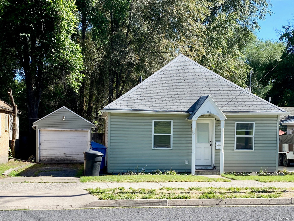 138 Poplar Ave, Logan, UT 84321