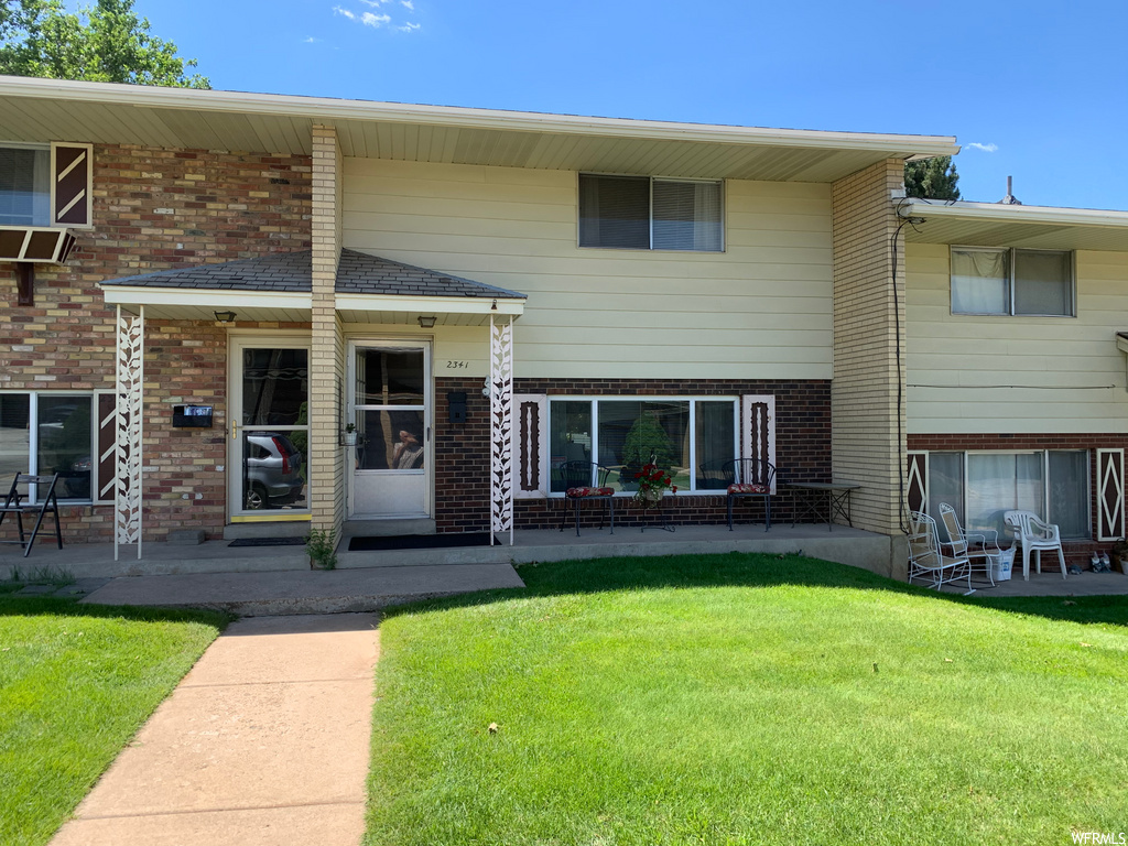 2341 W Chateau Dr, Roy, UT 84067