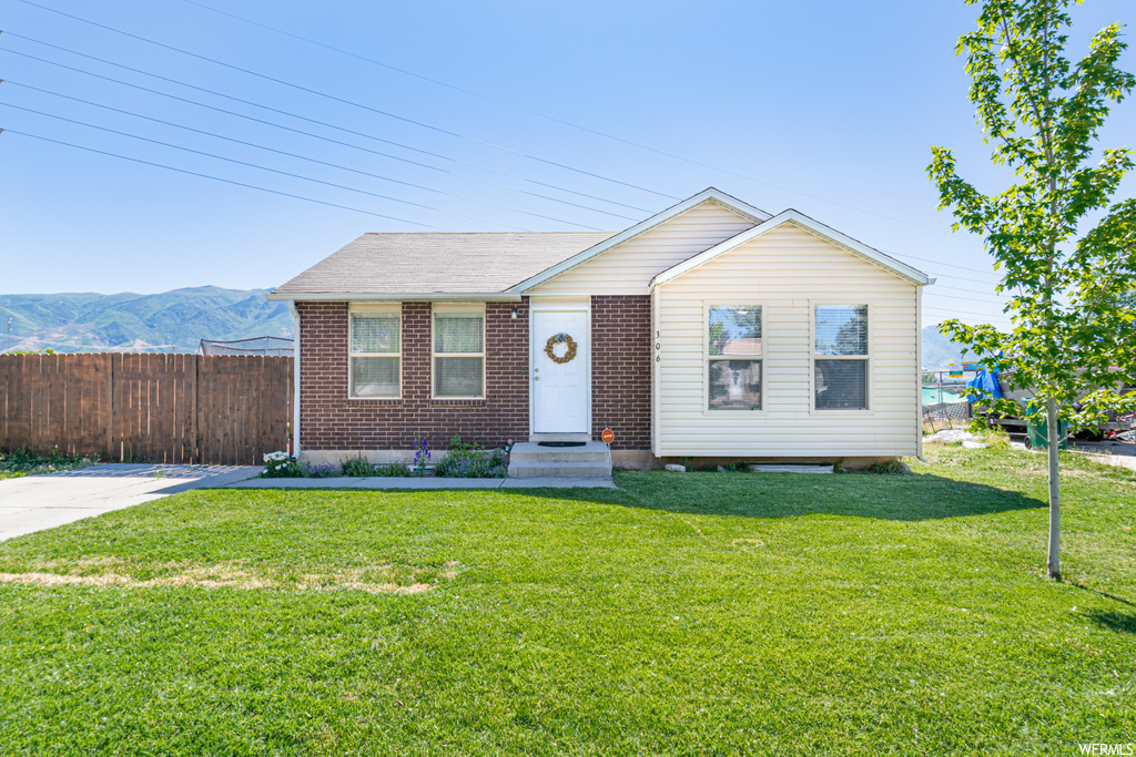306 E 900 S, Layton, UT 84041