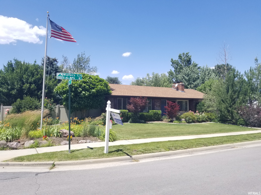 1604 E Waters Ln, Sandy, UT 84093