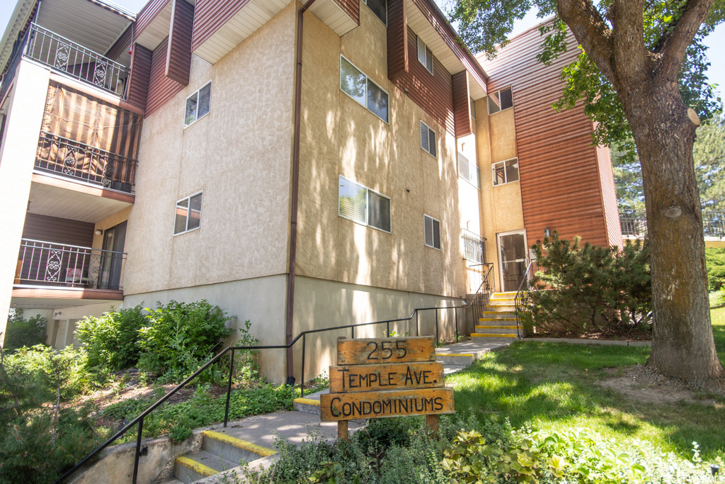 255 Temple Ave #10, Logan, UT 84321