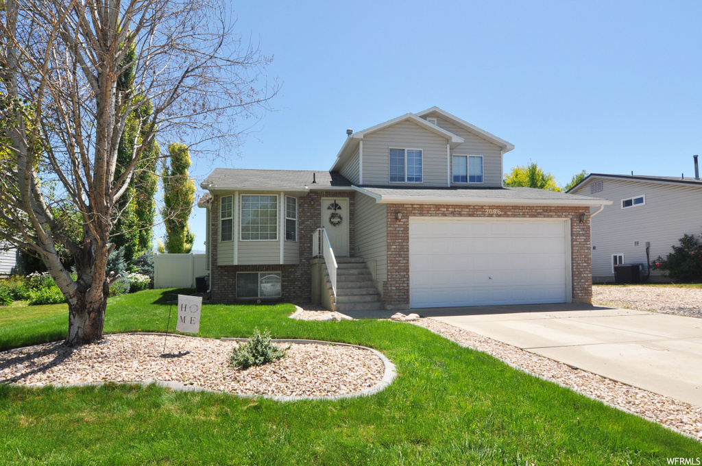 2096 N 2290 W, Clinton, UT 84015