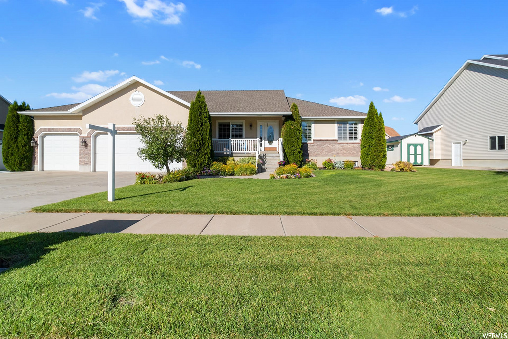 1485 Troon Dr, Syracuse, UT 84075
