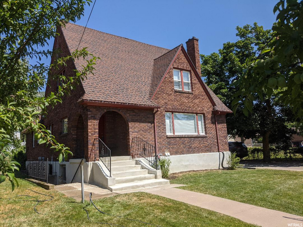 1332 N Main St, Centerville, UT 84014