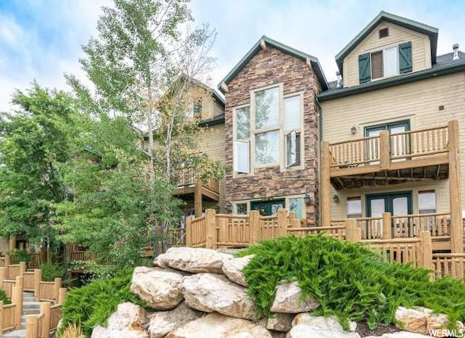 5060 E Lakeview Dr #1109, Eden, UT 84310