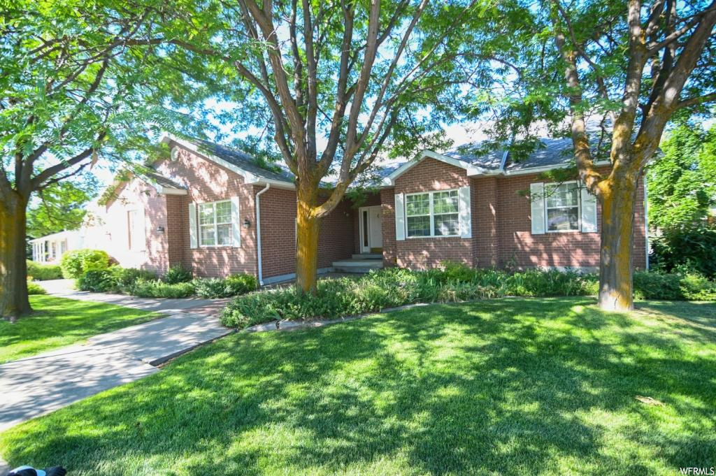 205 S Eastridge Ln E, Logan, UT 84321
