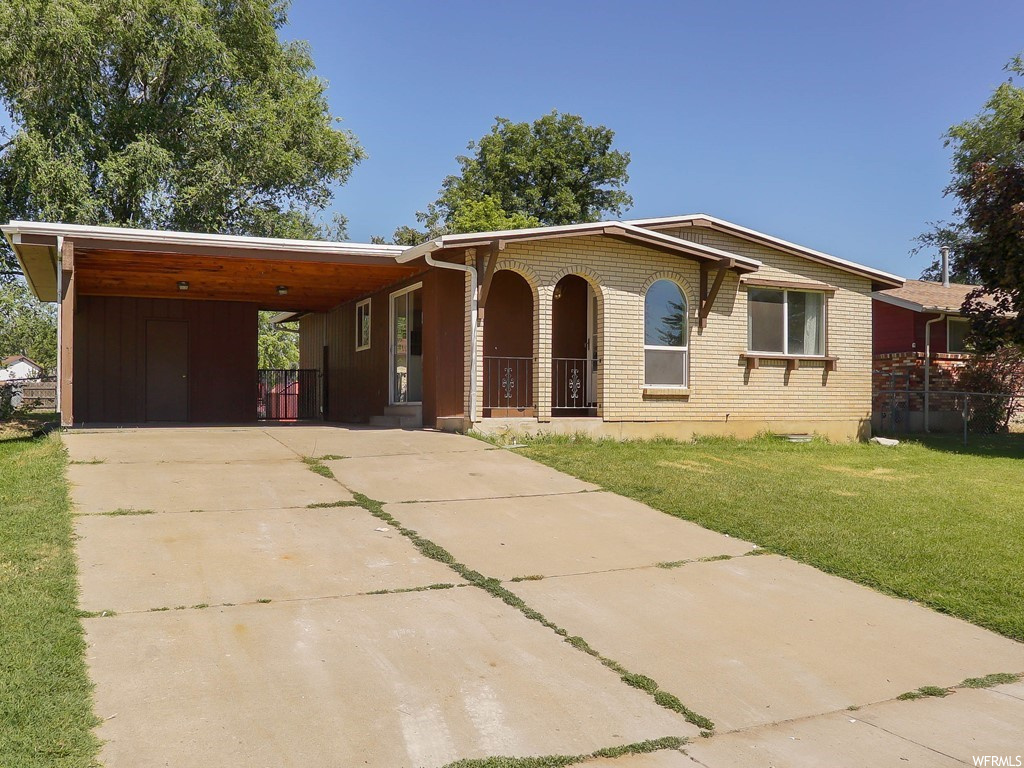 5898 S 3000 W, Roy, UT 84067