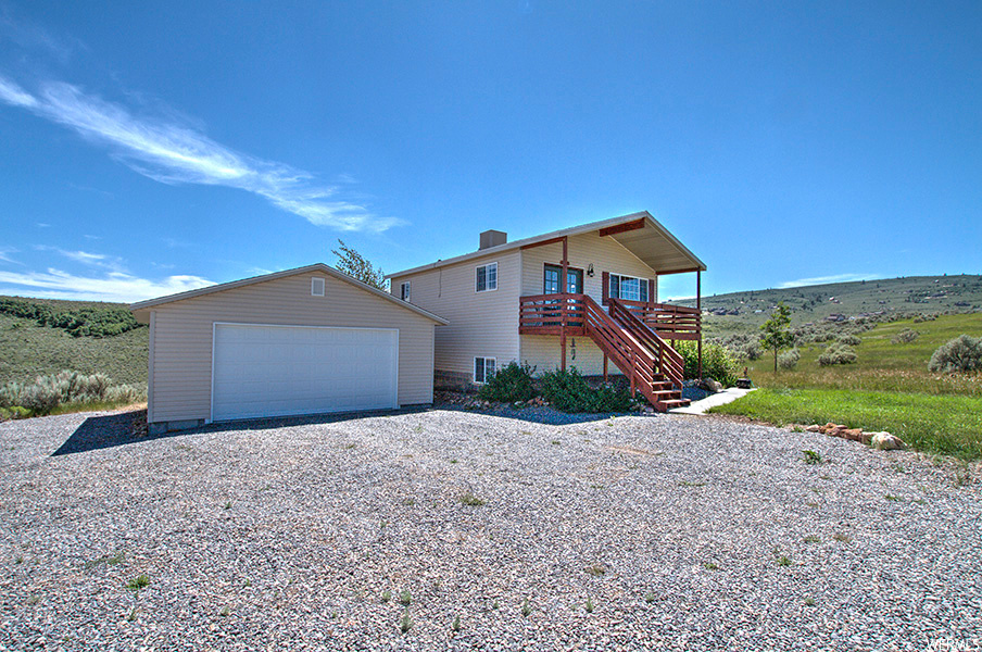 3187 S Country Club Way, Garden City