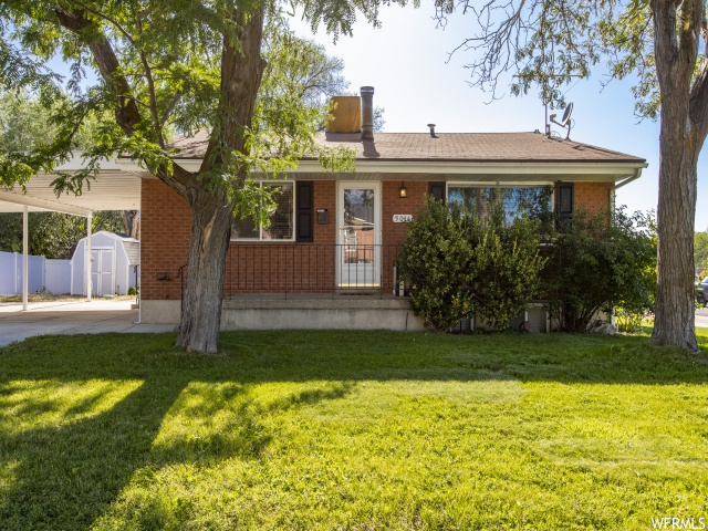 9016 S 260 E, Sandy, UT 84070