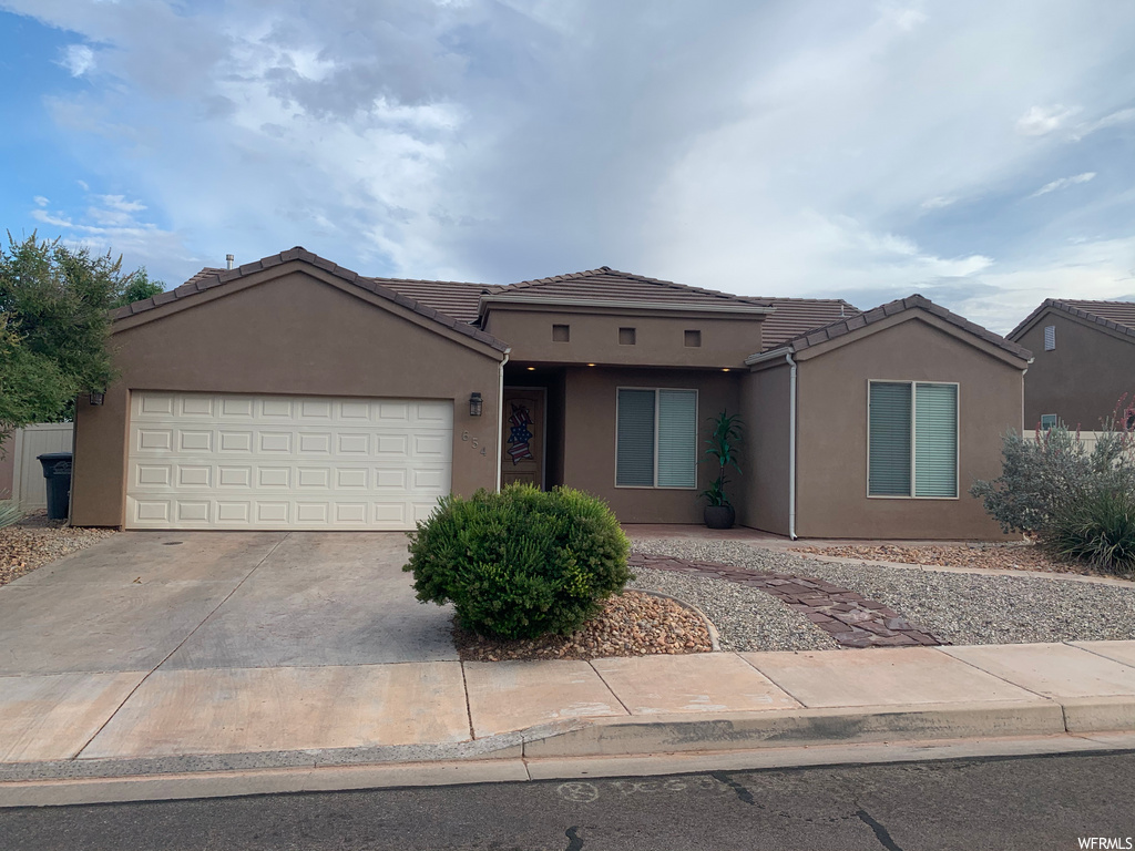 654 E 590 S, Ivins, UT 84738