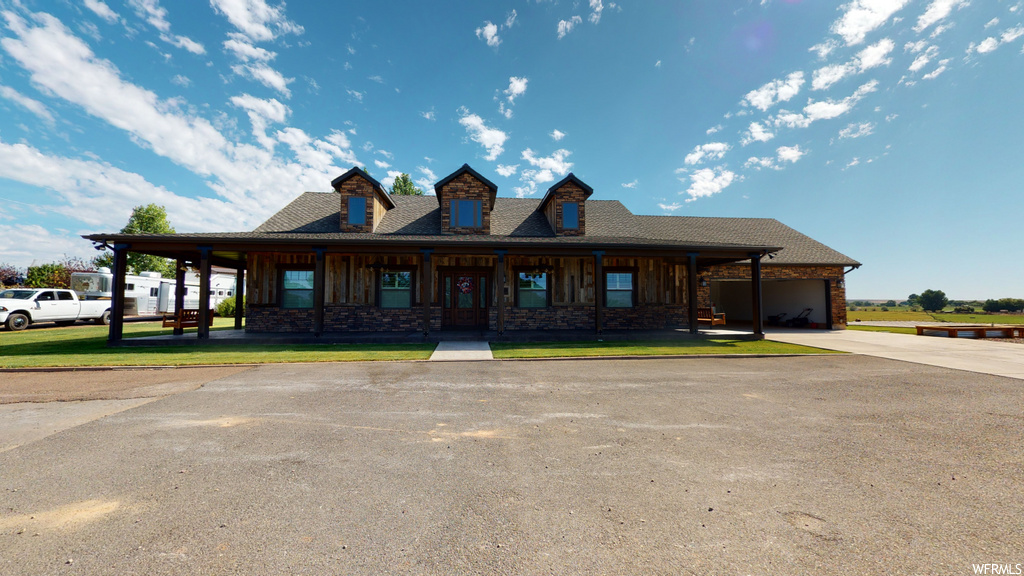 6590 N 9500 E, Lapoint, UT 84039
